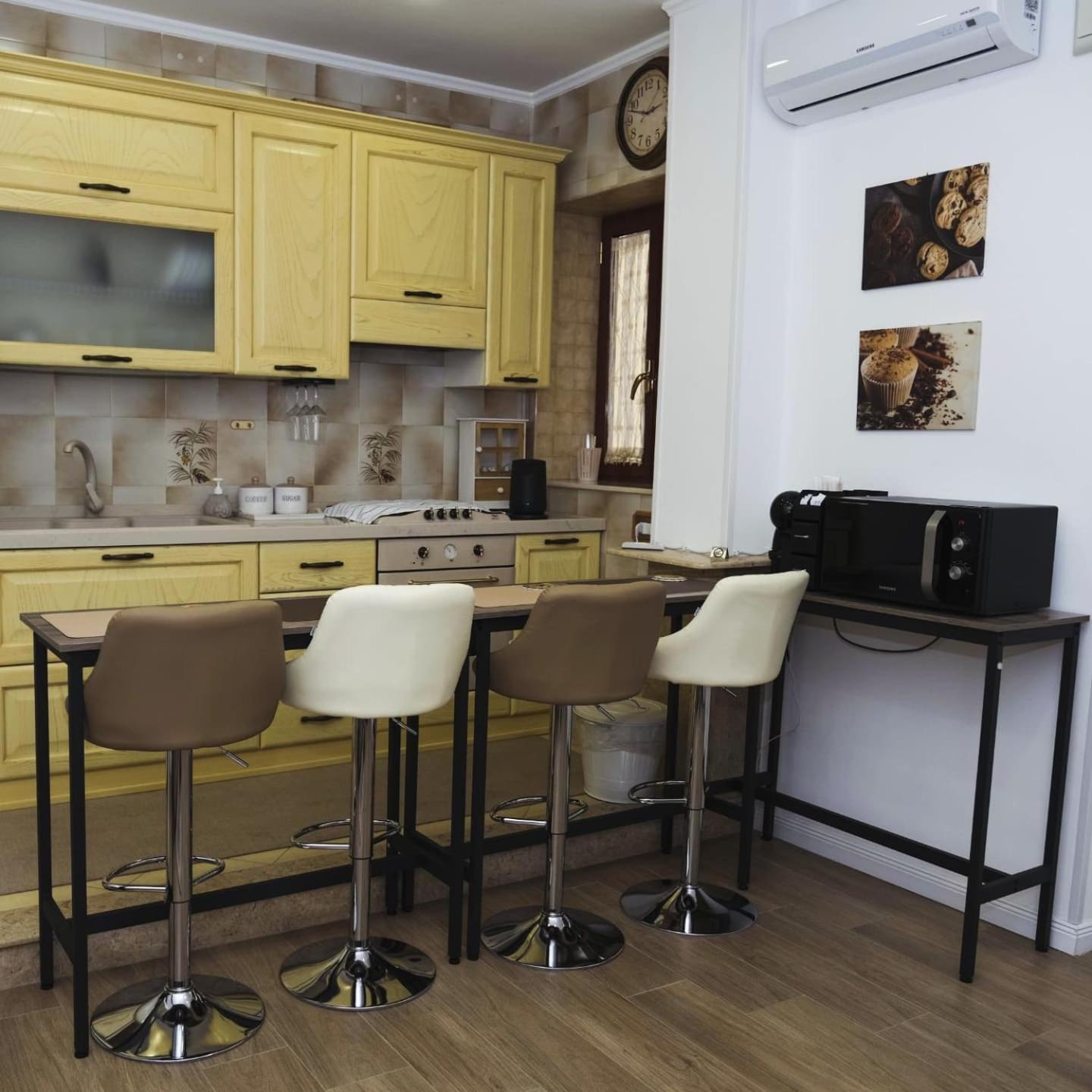 White Butterfly Home نابولي المظهر الخارجي الصورة