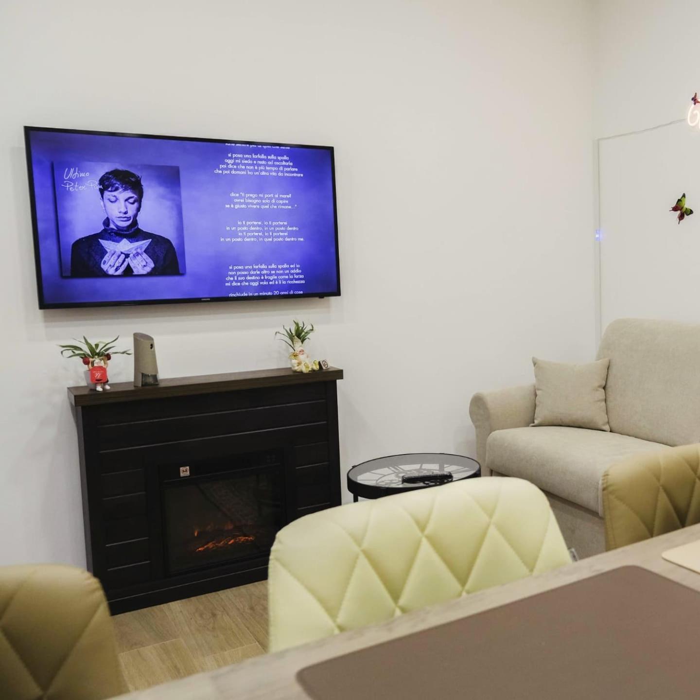 White Butterfly Home نابولي المظهر الخارجي الصورة