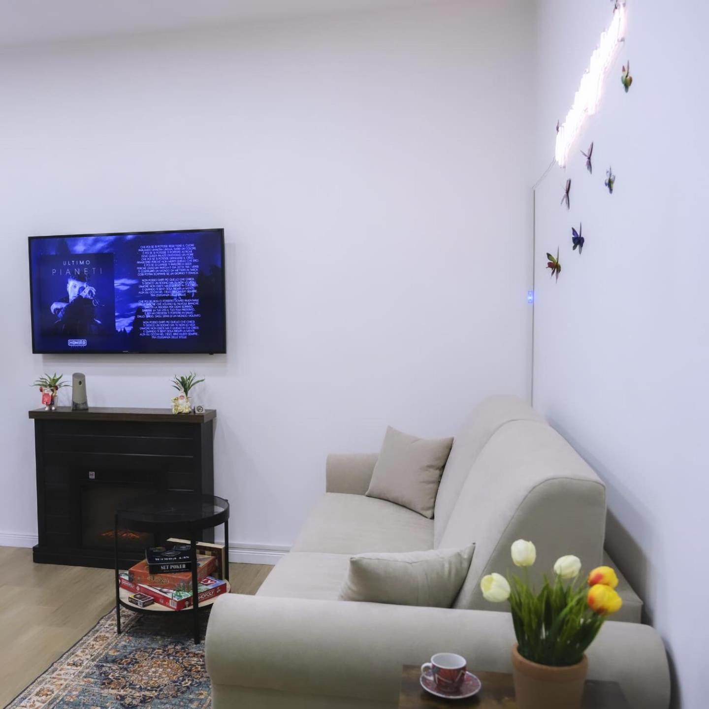 White Butterfly Home نابولي المظهر الخارجي الصورة
